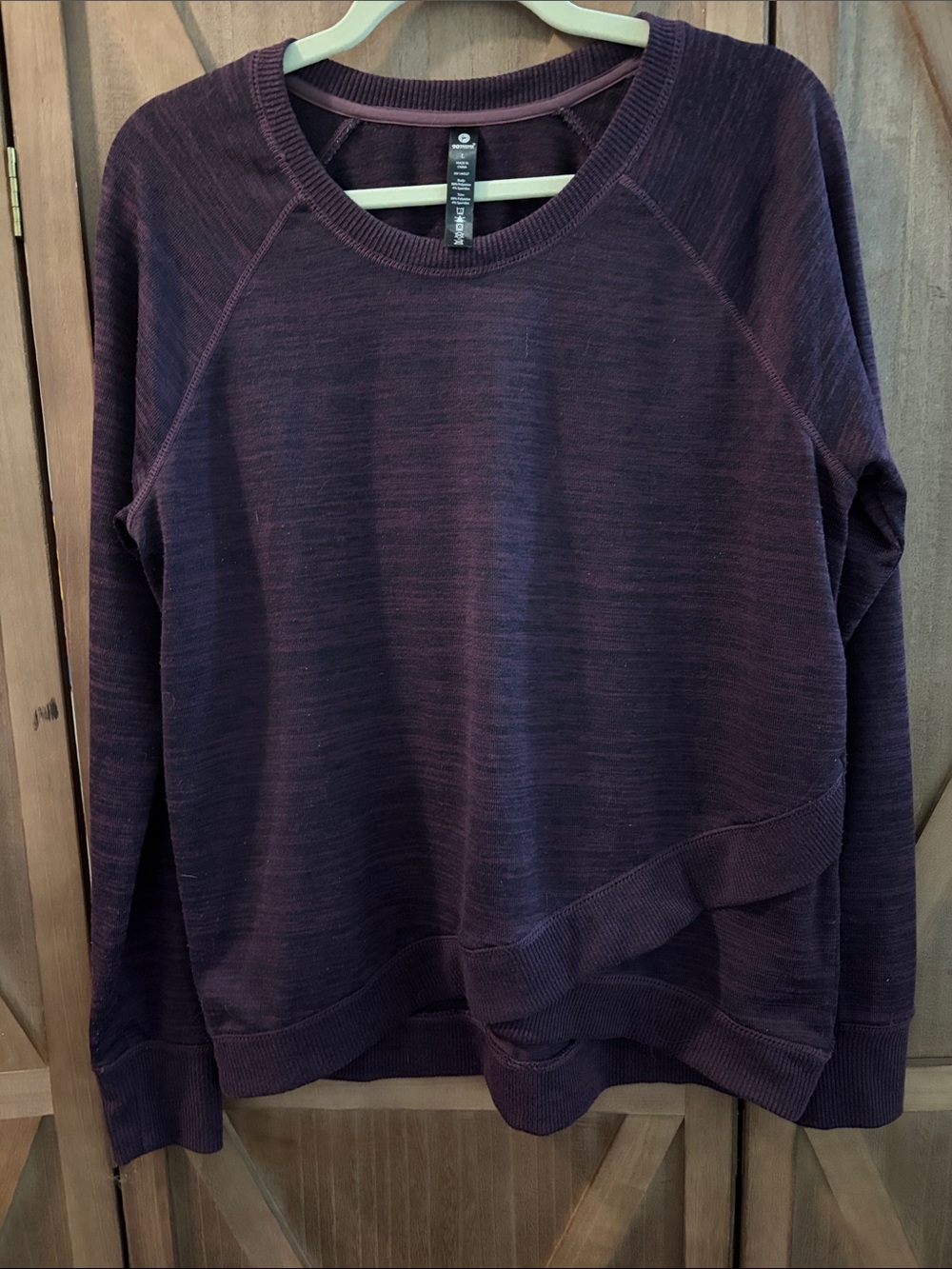 90 Degree By Reflex Women’s Crewneck Sweater in Plum SIZE LARGE